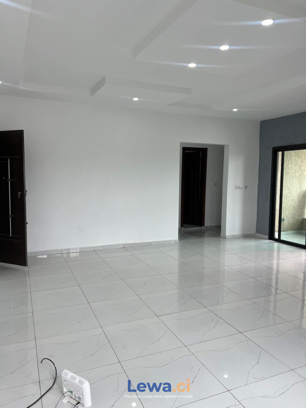 Appartement 2 pièces à louer à Bingerville : 210,000 FCFA par mois - Demarcho.ci : Appartement à louer à Bingerville. Prix : 210 000 FCFA par mois. 2 Chambres; 3 Salles de bains; 85 m².