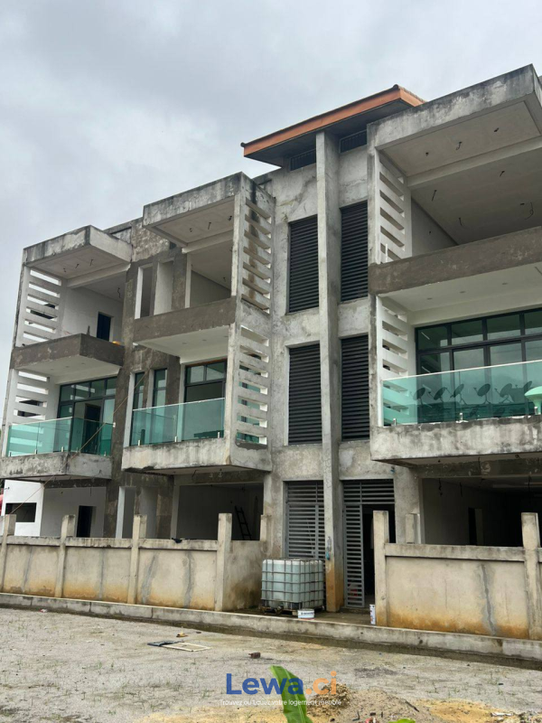 APPARTEMENT EN CONSTRUCTION EN VENTE