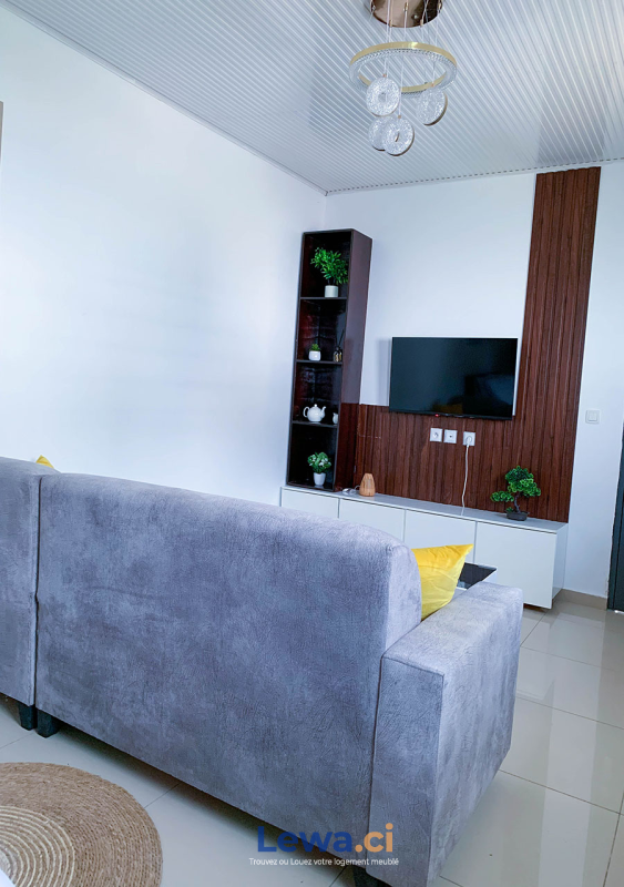 Studio 1 pièces à louer à Cocody : 900,000 FCFA par mois - Demarcho.ci : Studio à louer à Cocody. Prix : 900 000 FCFA par mois. 1 Chambre; 1 Salle de bain.