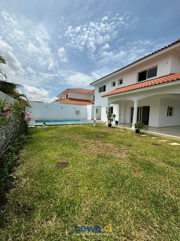 VILLA DUPLEX HAUT STANDING EN LOCATION