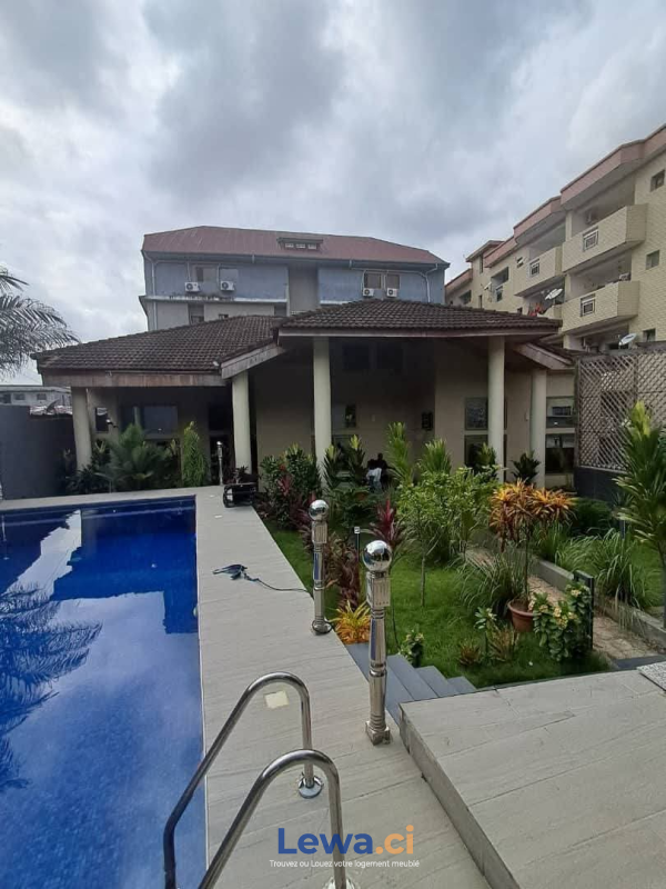 Villa basse en vente