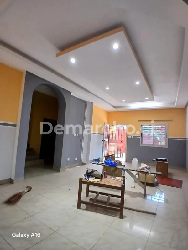 Grande Villa Duplex 7 pièces à Bingerville : Villa à louer à Bingerville. Prix : 500 000 FCFA par mois. 6 Chambres; 7 Salles de bains.