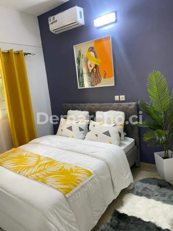 Résidence Meublée Haut Standing à Angré CGK : Appartement à lcd à Cocody. Prix : 30 000 FCFA par jour. 1 Chambre; 3 Salles de bains.